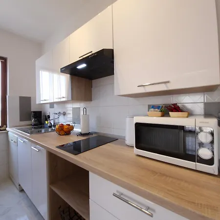 Lily's Lovely Apartmán